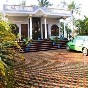 Karakkatt Guest house Muttil